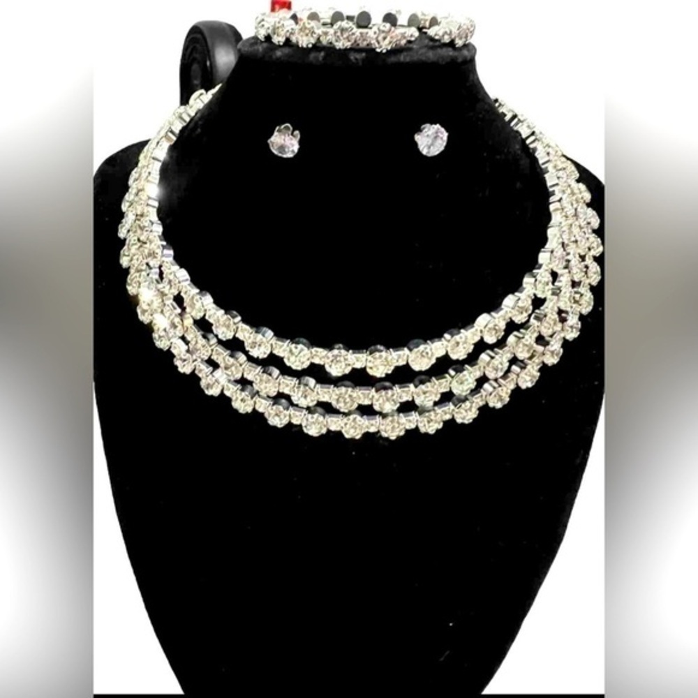 Necklace set